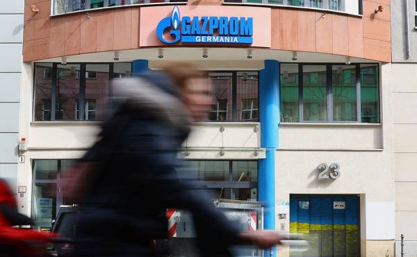 
                    «Газпром» отозвал представителей из управления бывшей «дочки» в Германии
                    
                