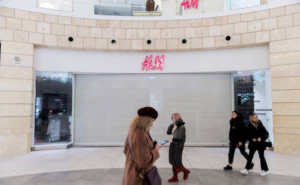 
                    H&M пояснил, во сколько обошлась остановка продаж в России и на Украине

                
