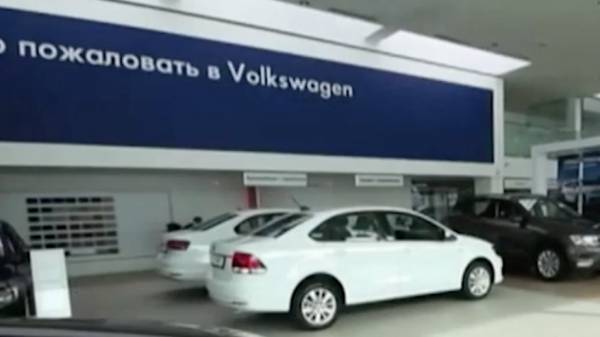 
                    Volkswagen предложил работникам в Нижнем Новгороде уволиться за 6 окладов

                