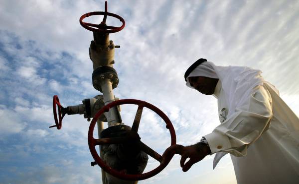 
                    Reuters узнал, что европейские страны возобновили закупки нефти в ОАЭ
                    
                